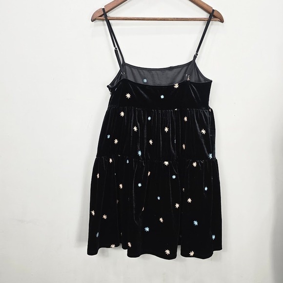 Babydoll Mini Dress M Black Velvet Embroidered Whimsigoth Strappy Tiered Fairy - Picture 11 of 13